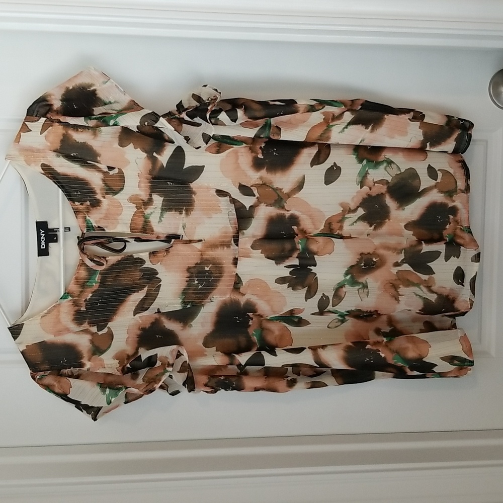 Women's DKNY shimmery blouse XL